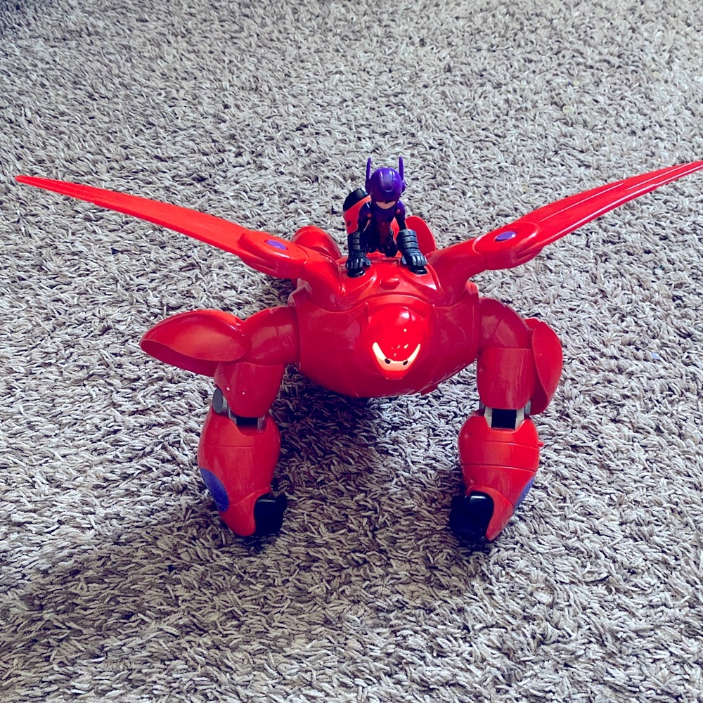 DISNEY BIG HERO BIG THE SERIES FLAME BLAST FLYING BAYMAX ACTION FIGURE